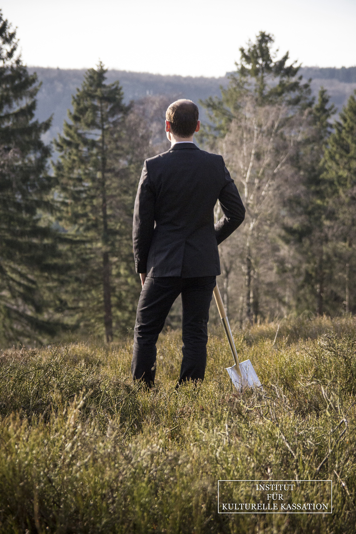 Christian Chrobok, Institut für Kulturelle Kassation - Dem unbekannten Maler (To the Unknown Painter), 2014
Institute for Cultural Cassation
ICC